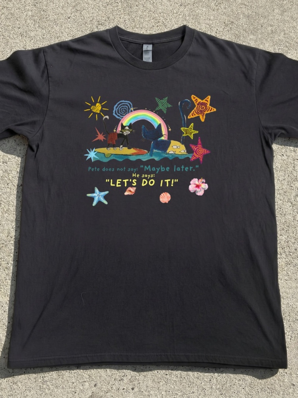 Gildan Pete Black Graphic Tee - LET'S DO IT!